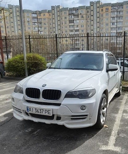 Авто BMW  X5  E70
