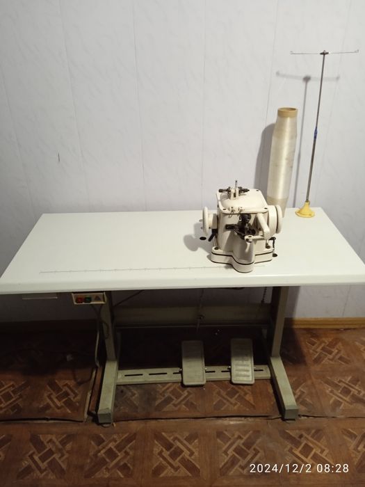 Швейна машинка для шкіри і хутра (скорняжка) Б/У