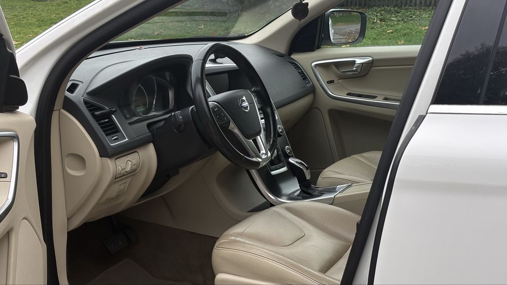 Автомобіль Volvo xc60