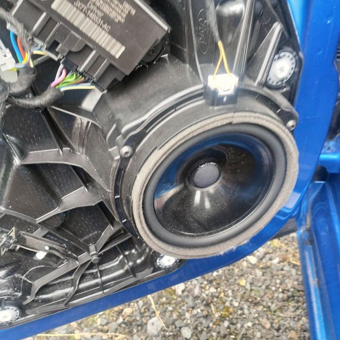 ford focus mk4 głośniki tuba wzmacniacz