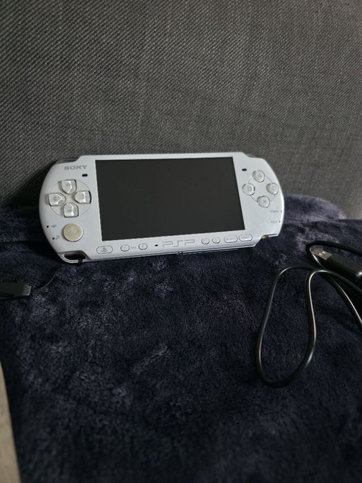 Sony PSP 3004 Pearl White (Kremowa) | Stan BDB |