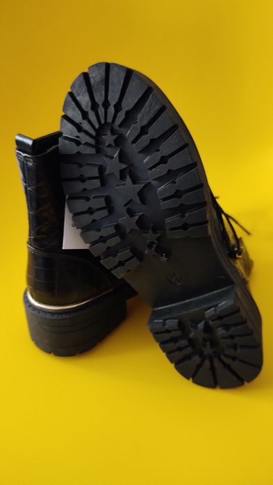 Buty dziewczęce, nowe z metką