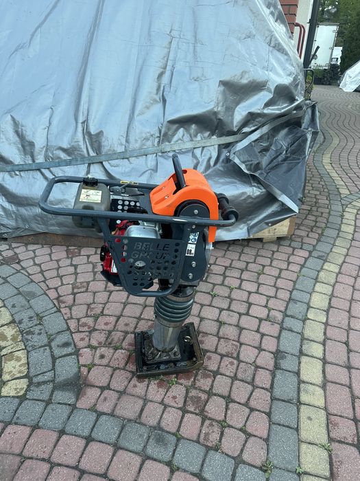 Zagęszczarka skoczek Ubijak 100 kg wynajem belle ammann wacker neuson bomag weber
