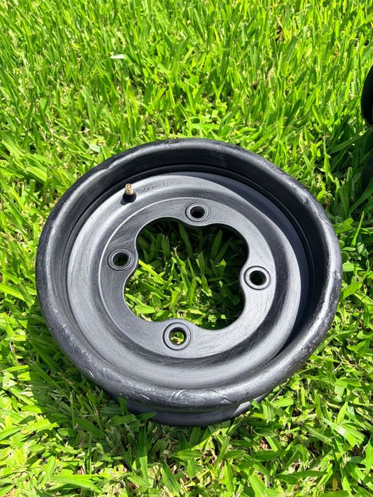Par de jantes dianteiras Suzuki LTZ 400