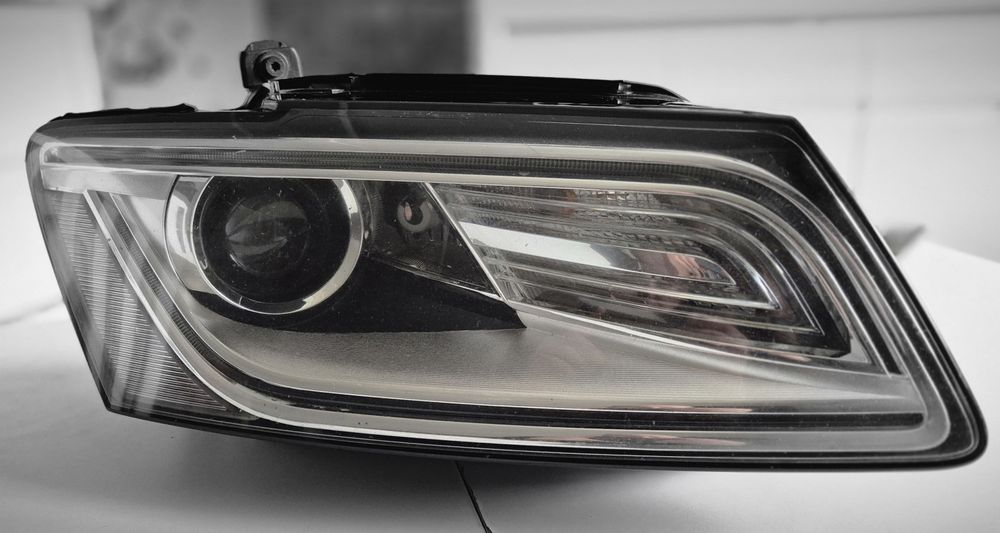 Reflektor prawy Bi Xenon Skrętny Audi Q5 lift, Europa kompletna w 100%
