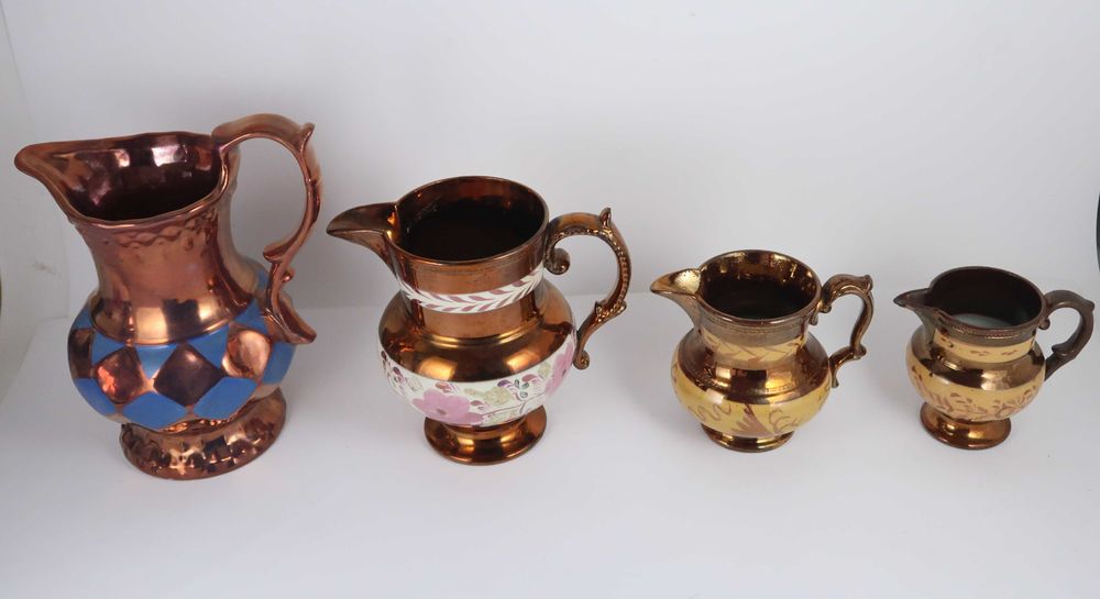 4 Jarros antigos em porcelana Lustrina