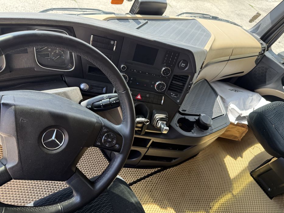 Розборка  Mercedes Actros  Актрос MP4 1845 кабіна капот , шрот