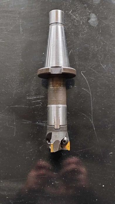 imadła maszynowe,trzpienie frezarskie Wytaczdła,głowice frezerskie