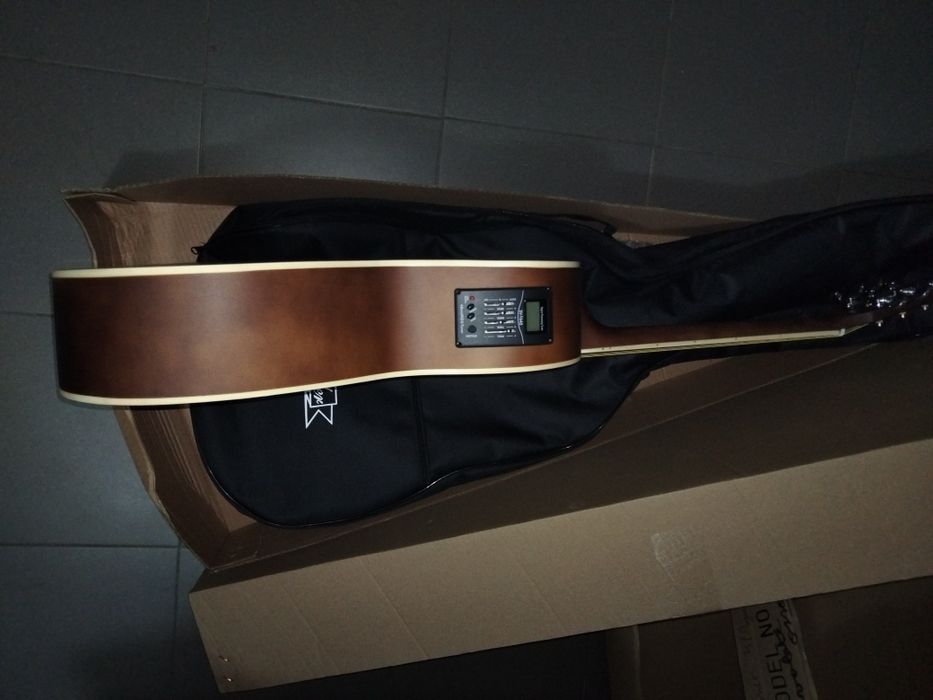 Guitarra eletroacústica cordas aço
