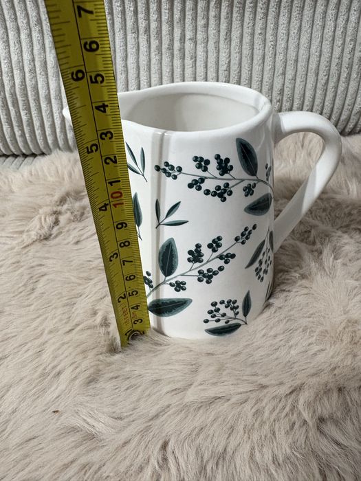 Ceramiczny mlecznik dzbanuszek