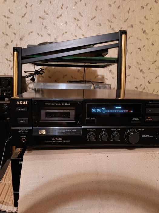 Кассетная дека магнитофон AKAI GX 65