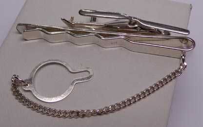 Srebrna spinka helikopter