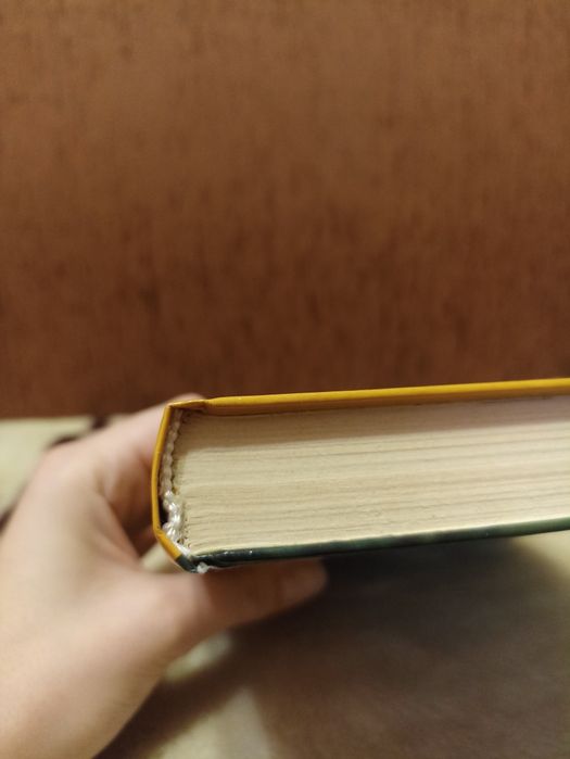 Продам книгу "Артур и месть Урдалака" Люк Бессон