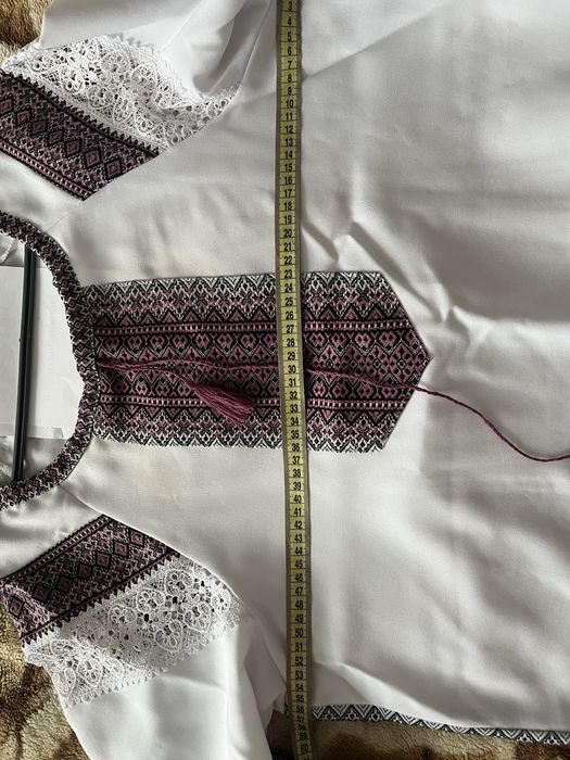 Продам вишиту сукню