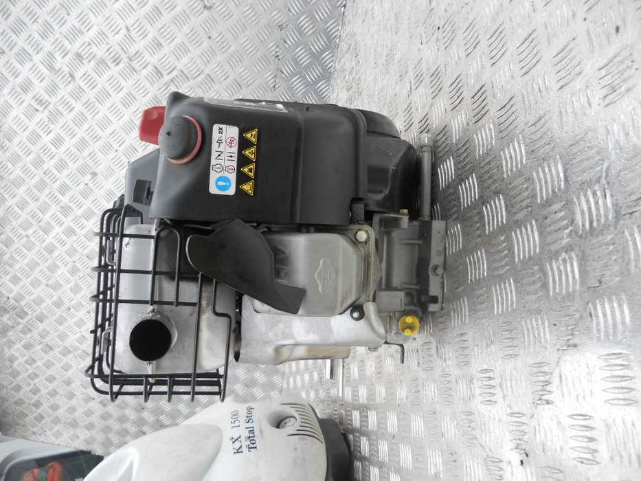 Briggs & Stratton Kompletny Silnik rozrusznik  305 cm na czesci