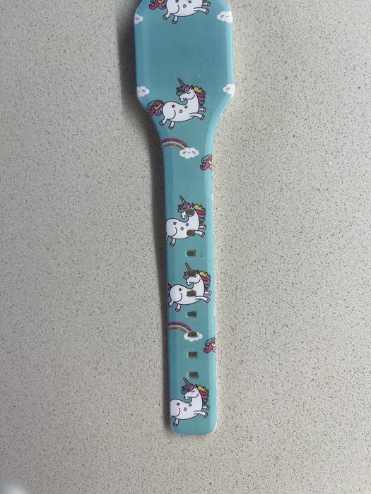 Relógio eletrónico colorido para criança