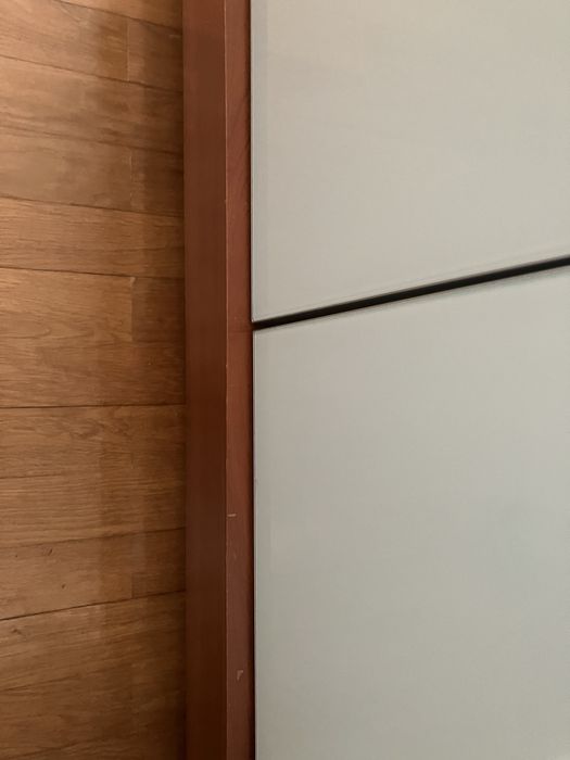 Aparador vidro e madeira