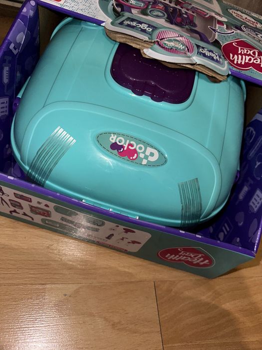 Набор доктора лiкаря 2в1 чемодан на колёсах