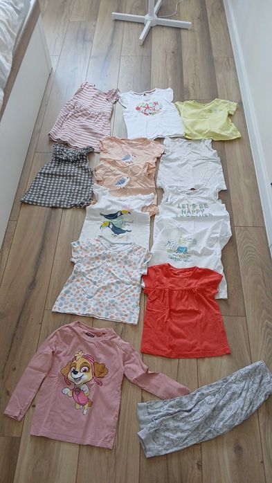 Wielka paczka ubranek dla dziewczynki na lato. 98/104 stan idealny! T-shirty, koszulki, bluzka z długim rękawem, spodnie od piżamki, hm, smyk, lupilu
