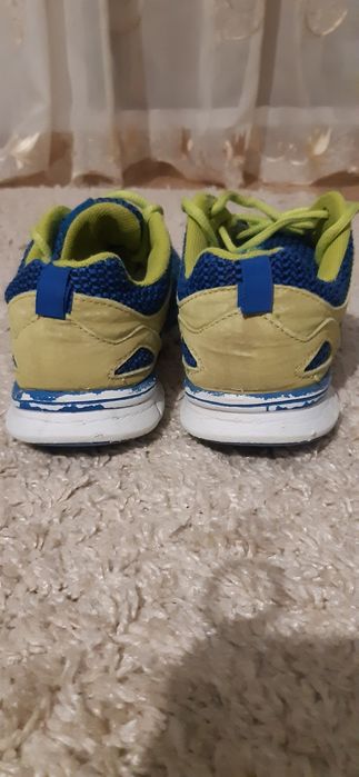 Кроссовки на мальчика