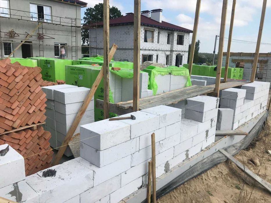 Автономний будинок біля Києва