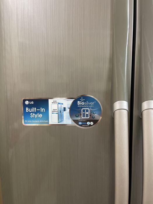 Продам Холодильник LG Side-by-Side