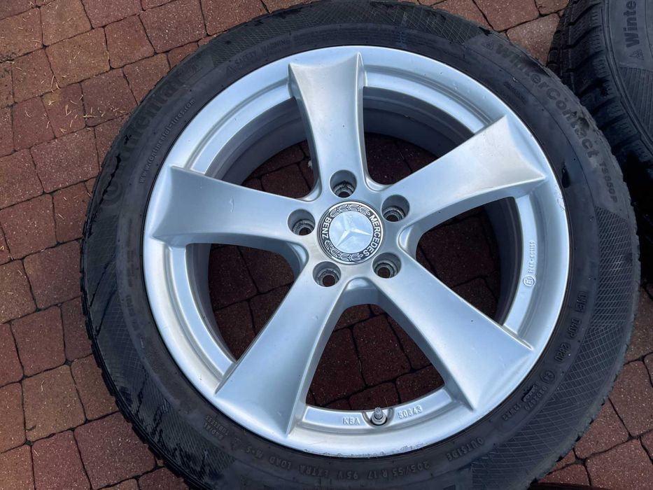 3899. Koła zimowe Mercedes A B CLA 5x112 ET44 205/55/17 24r 6.8/7.2mm