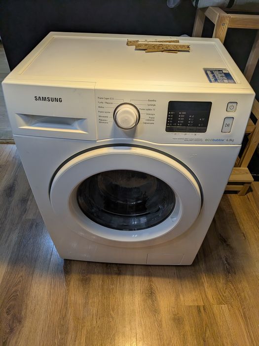 Pralka Samsung ecobubble 6kg WF60F4E0W0W