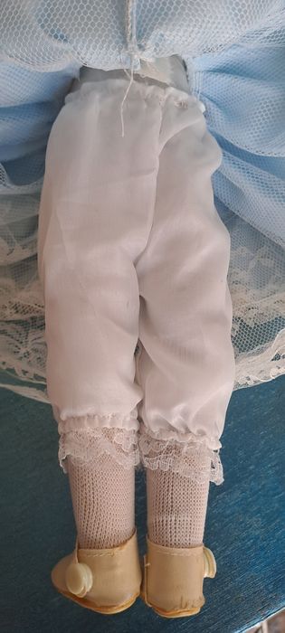 Boneca porcelana Nova