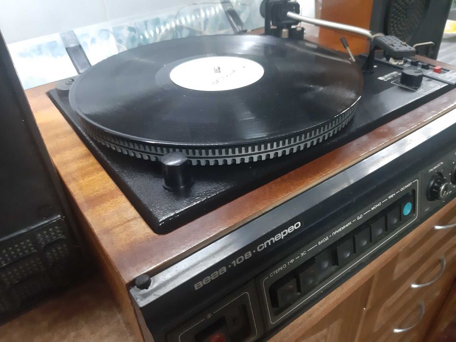 Програвач ВЕГА 108 стерео + колонки