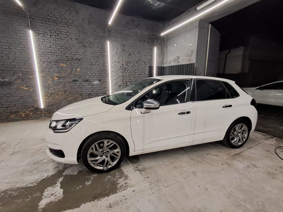Citroën C4