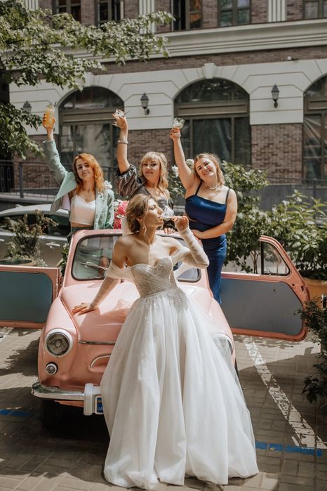 Весільна сукня 38 розмір