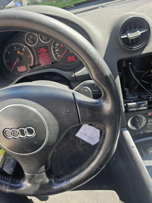 Audi a3 8p 2.0 tdi maska drzwi klapa