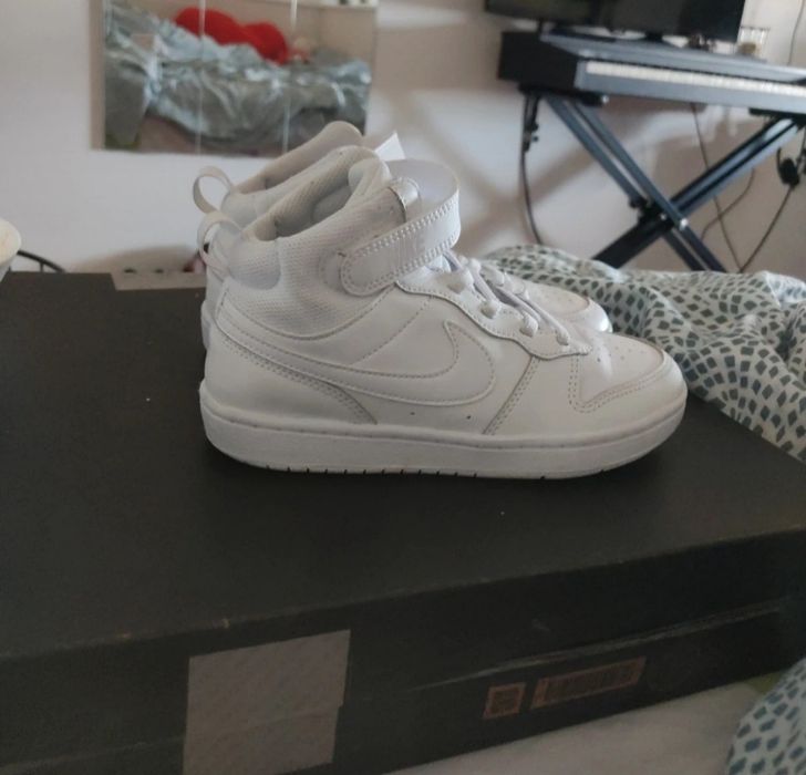 Tênis praticamente novos Nike