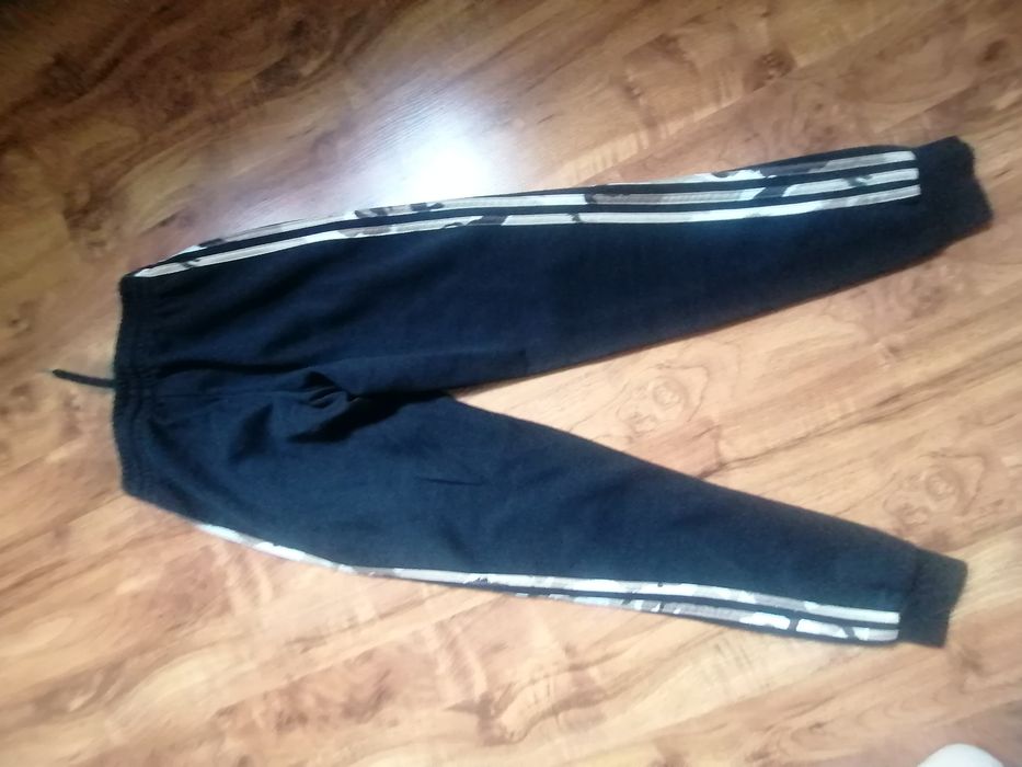 Spodnie adidas XS