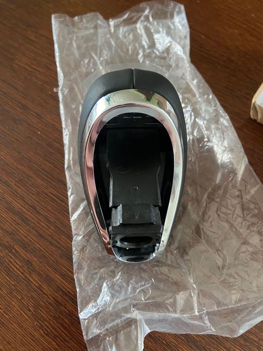 Nowa oryginalna skórzana gałka zmiany biegów Hyundai.