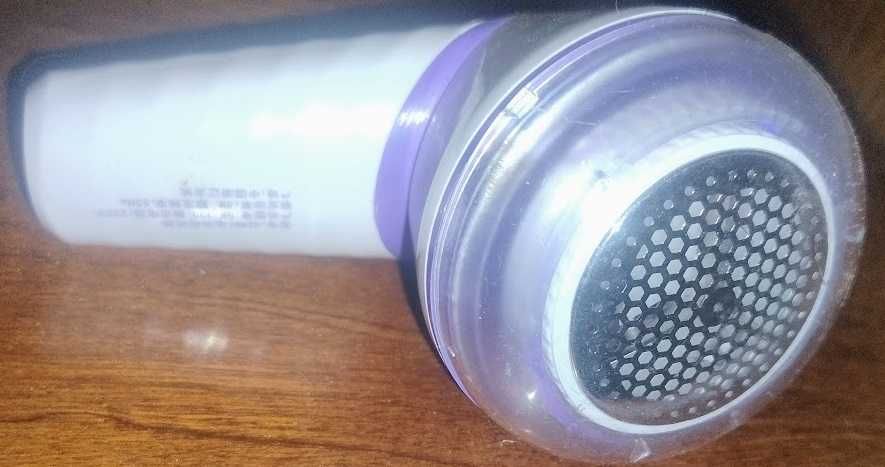Машинка для видалення чистки катишек Gemei GM-335