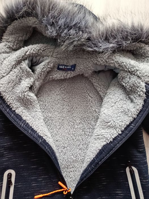 Bluza na ciepłym polarze r. 110, 116