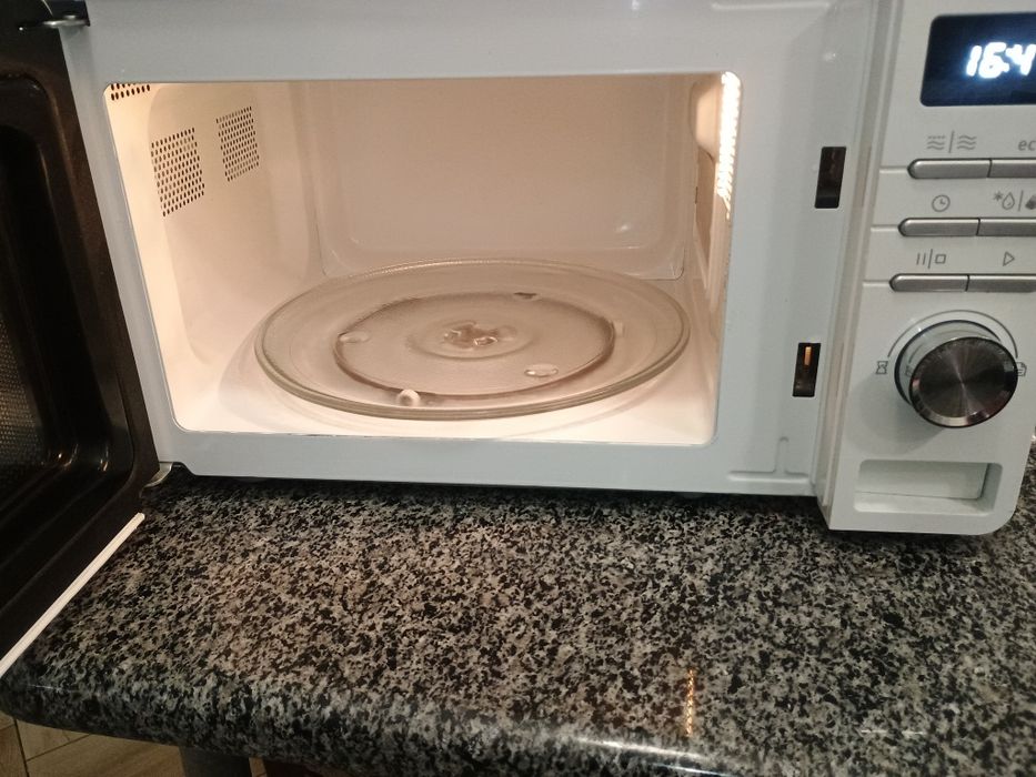 Мікрохвильовки різні