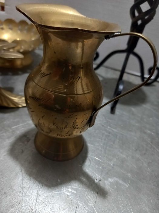 Świeczniki wazonik metalowe