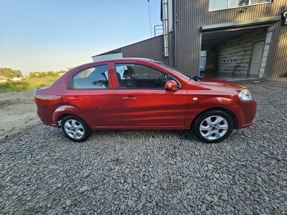 Chevrolet aveo T250 2007 1.4 бензин