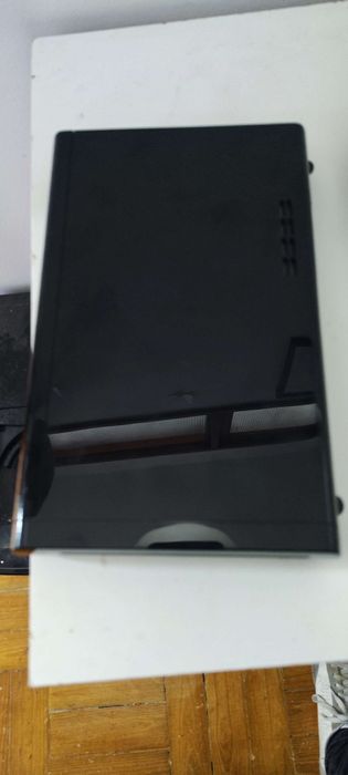 Nintendo Wii U (só a consola sem cabos nem tablet)