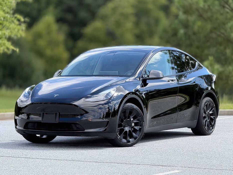 Tesla Model Y Long Range