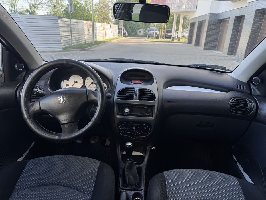 Peugeot 206 benzyna