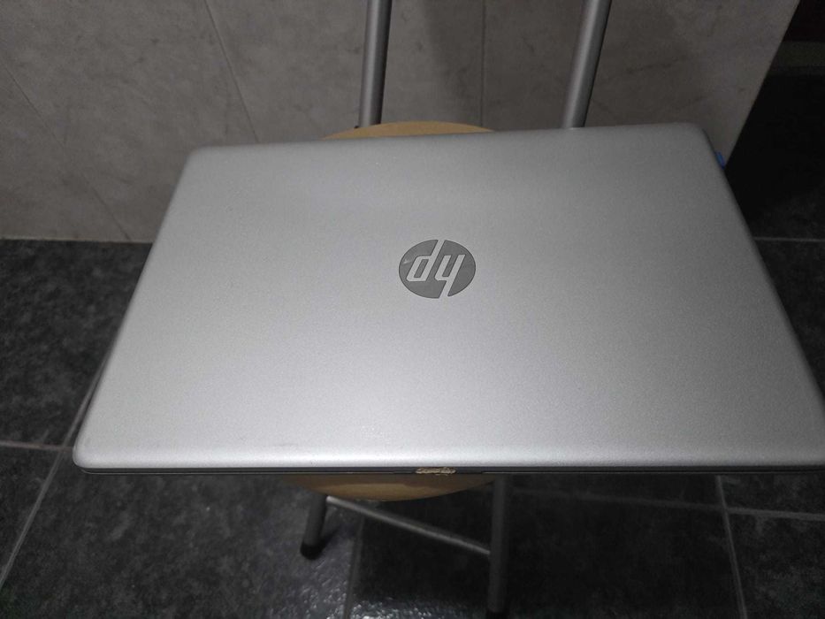 PC PORTATIL HP nte!(R) Core(TM) i5-1035G1 CPU @ 1.00GHz