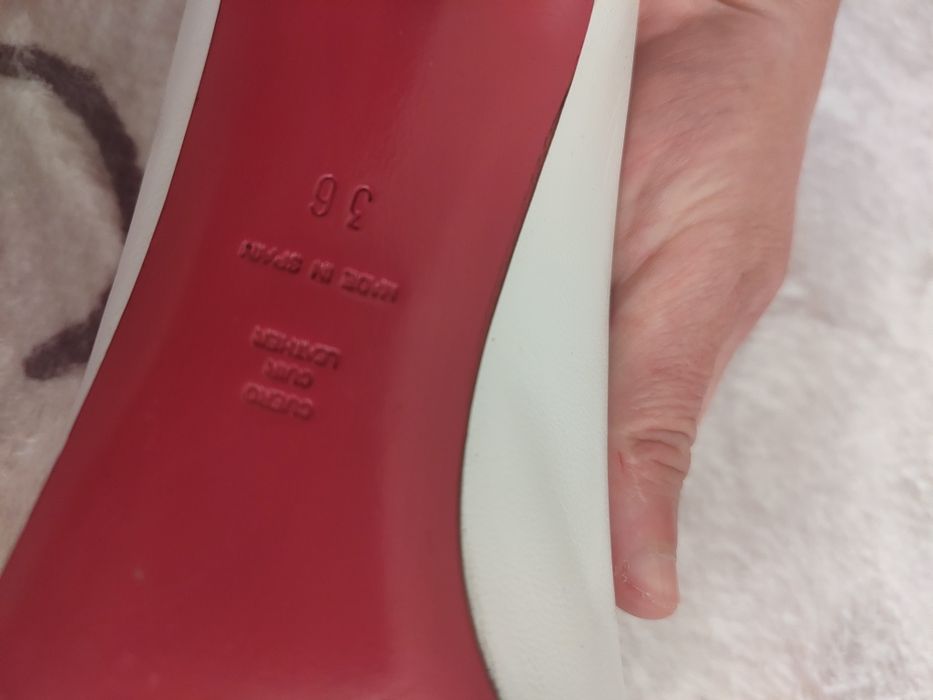 Buty ze skóry białe, ślubne Mascaro r. 36