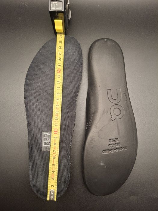 Черевики On Cloudrock 2 Waterproof Нові 40,5р.