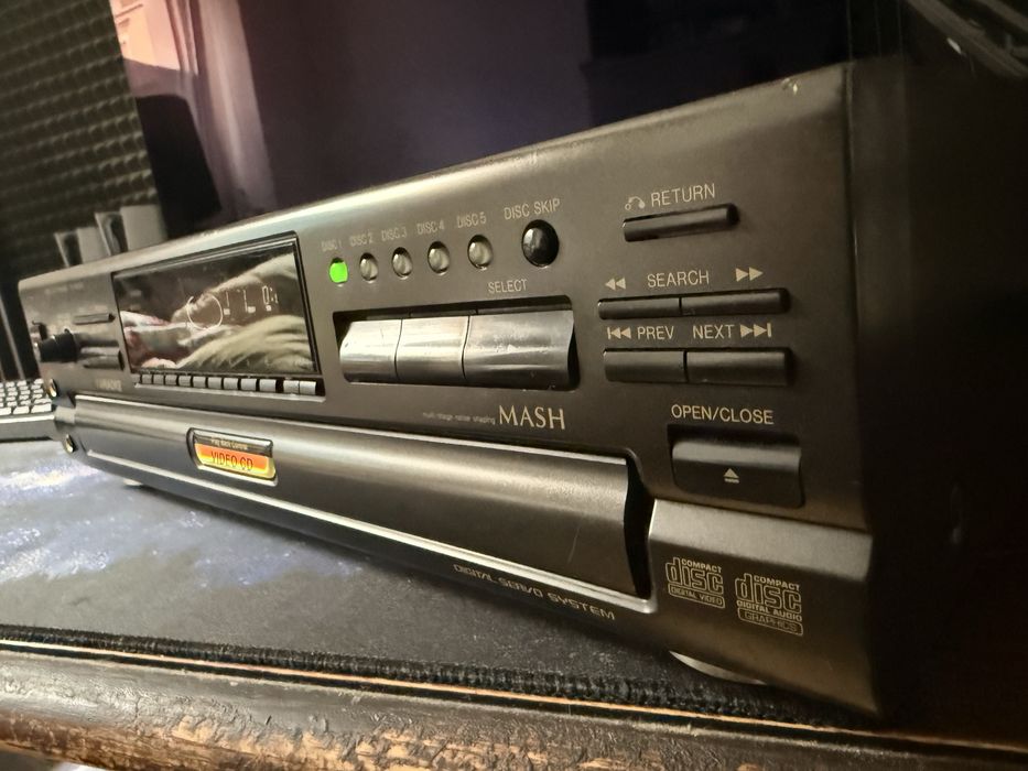 Panasonic video cd changer sl-vm525