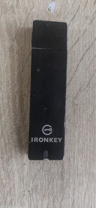 Pendrive ironkey 4GB