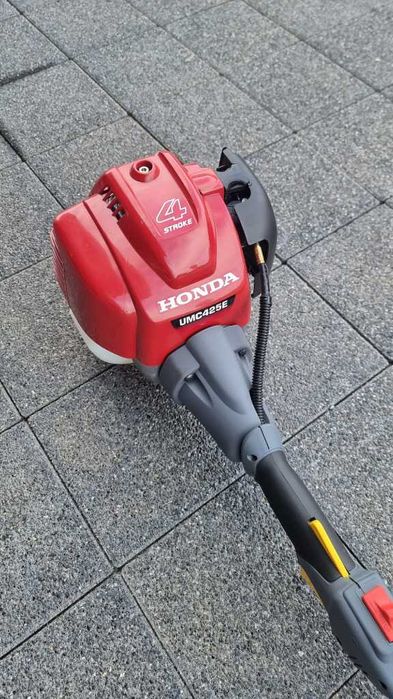 Podkaszarka Honda Versatool UMC425E 4-suv + SSBC